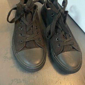 Classic Black womens Sneakers